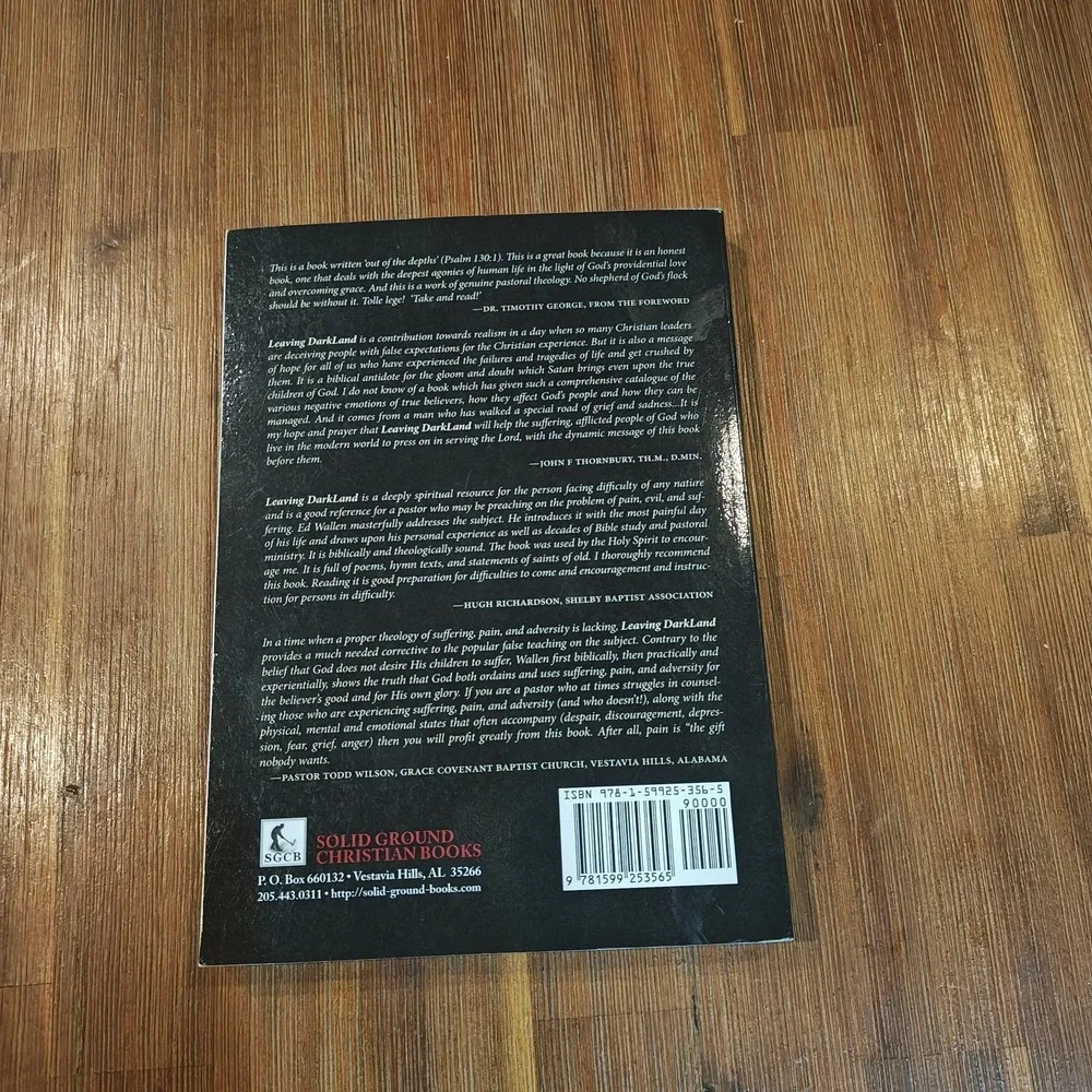 Leaving Darkland: How God's Instruction Manual Gives Effective 9781599253565